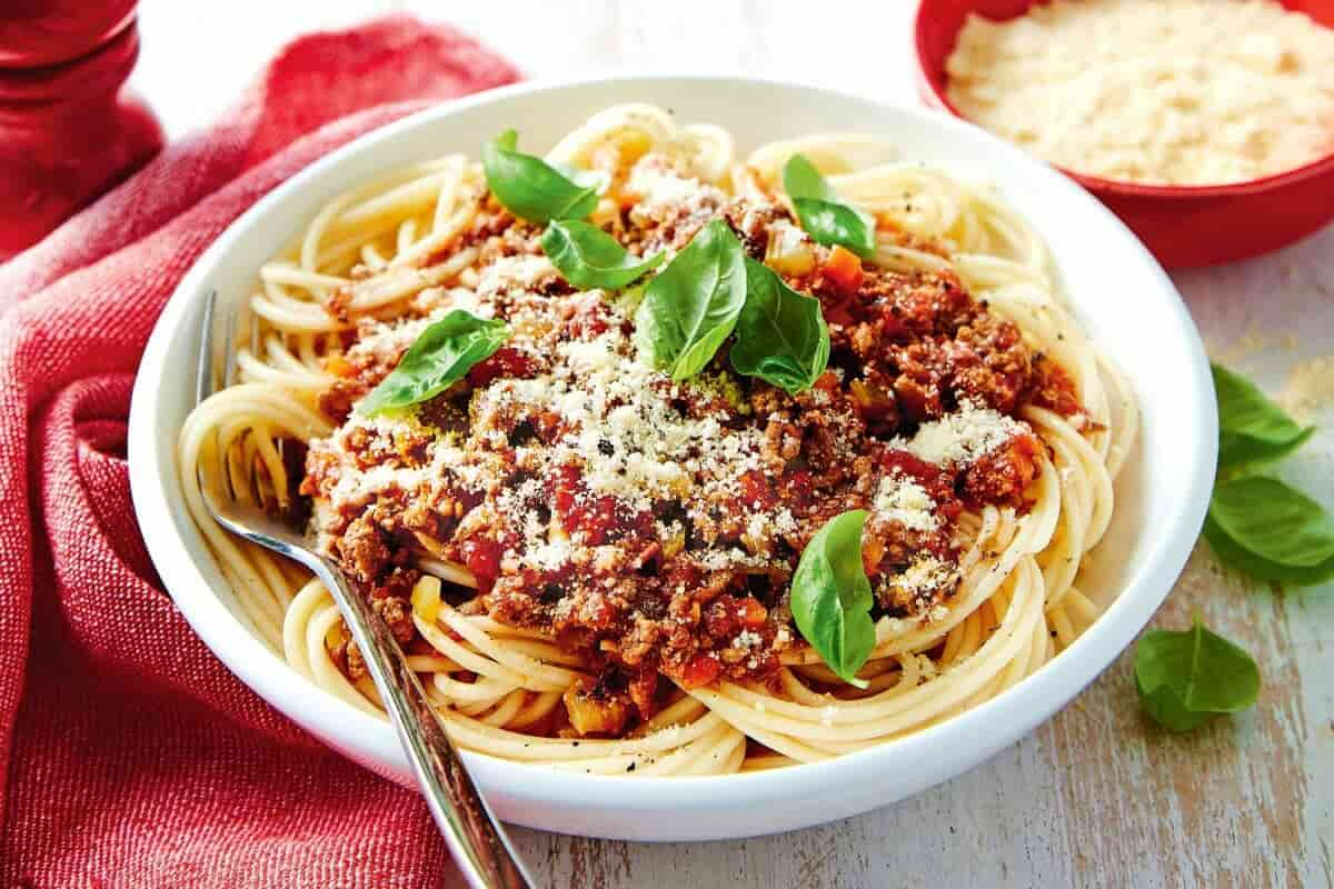  tomato paste used for pasta with cheap ingredients 